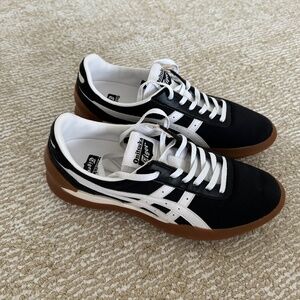 Onitsuka Tiger Black Sneakers Size 36